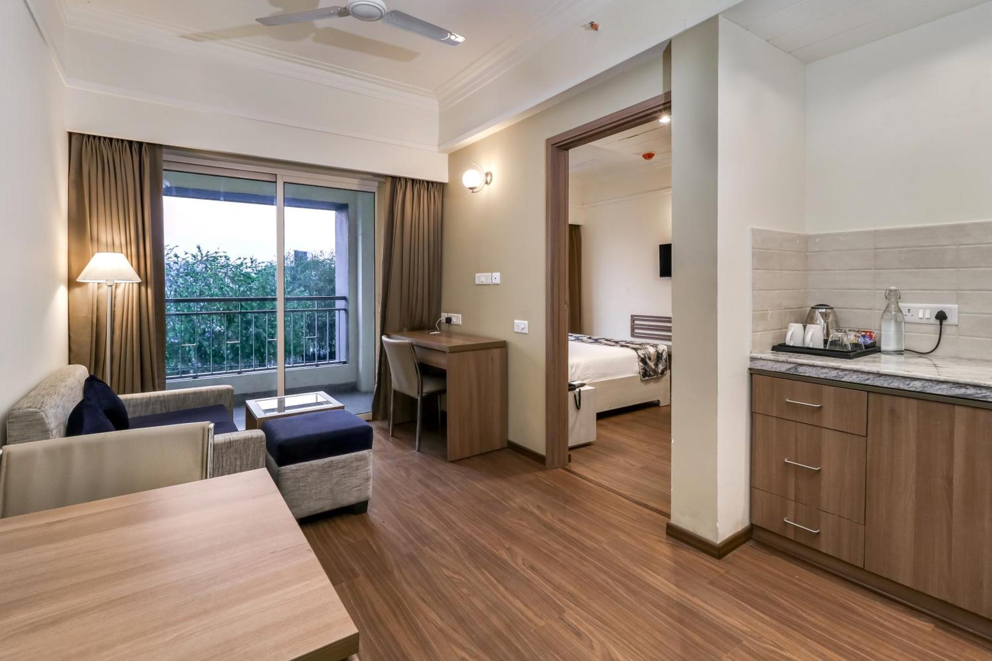 Starlit Suites Newtown 加尔各答 外观 照片